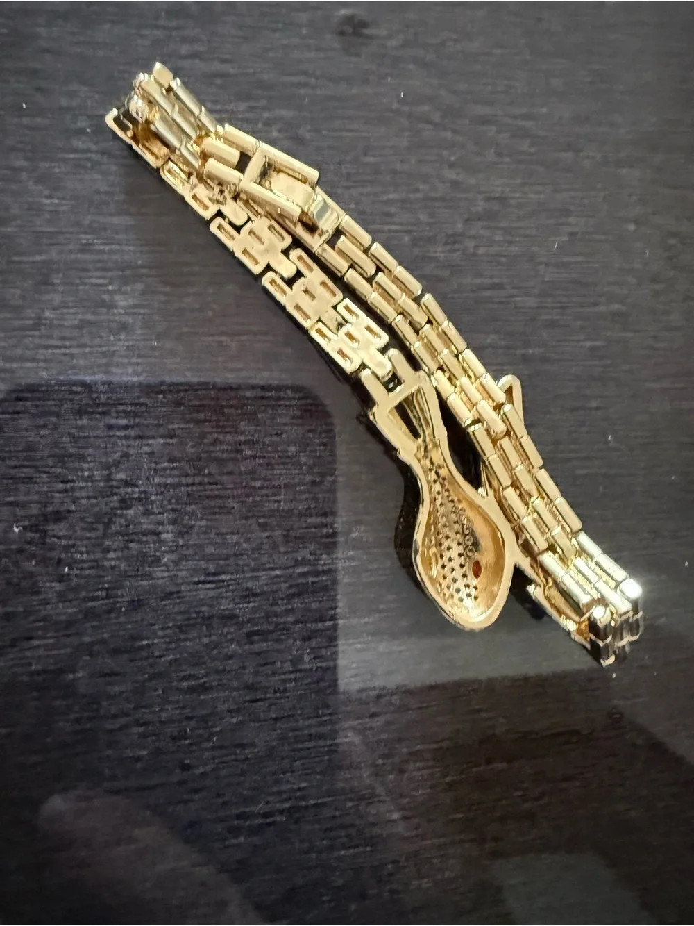 N/A elegant gold